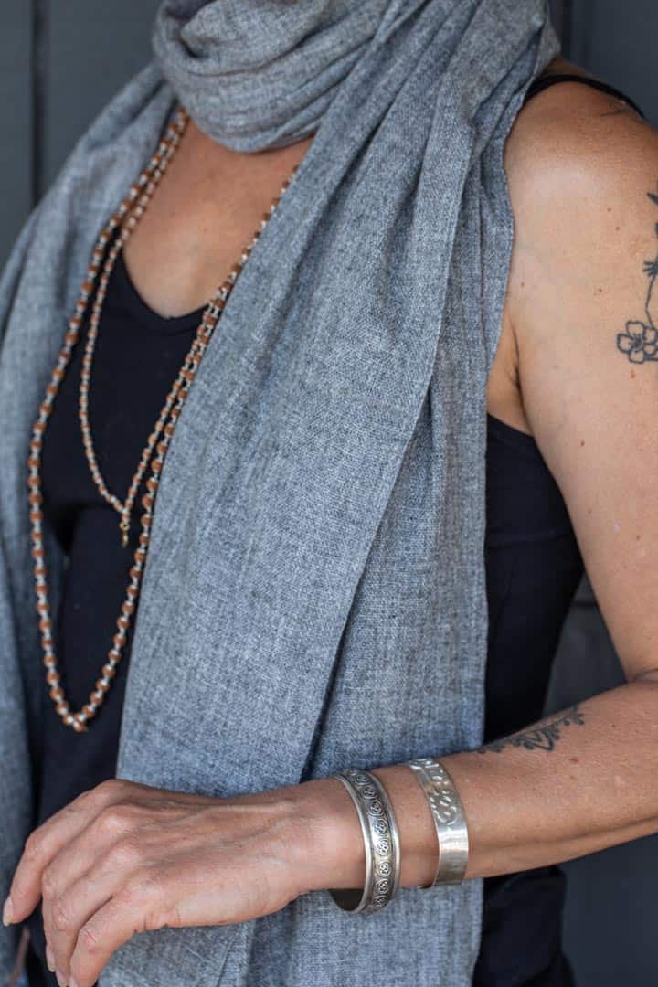 Classic Cashmere Scarves - Image 2